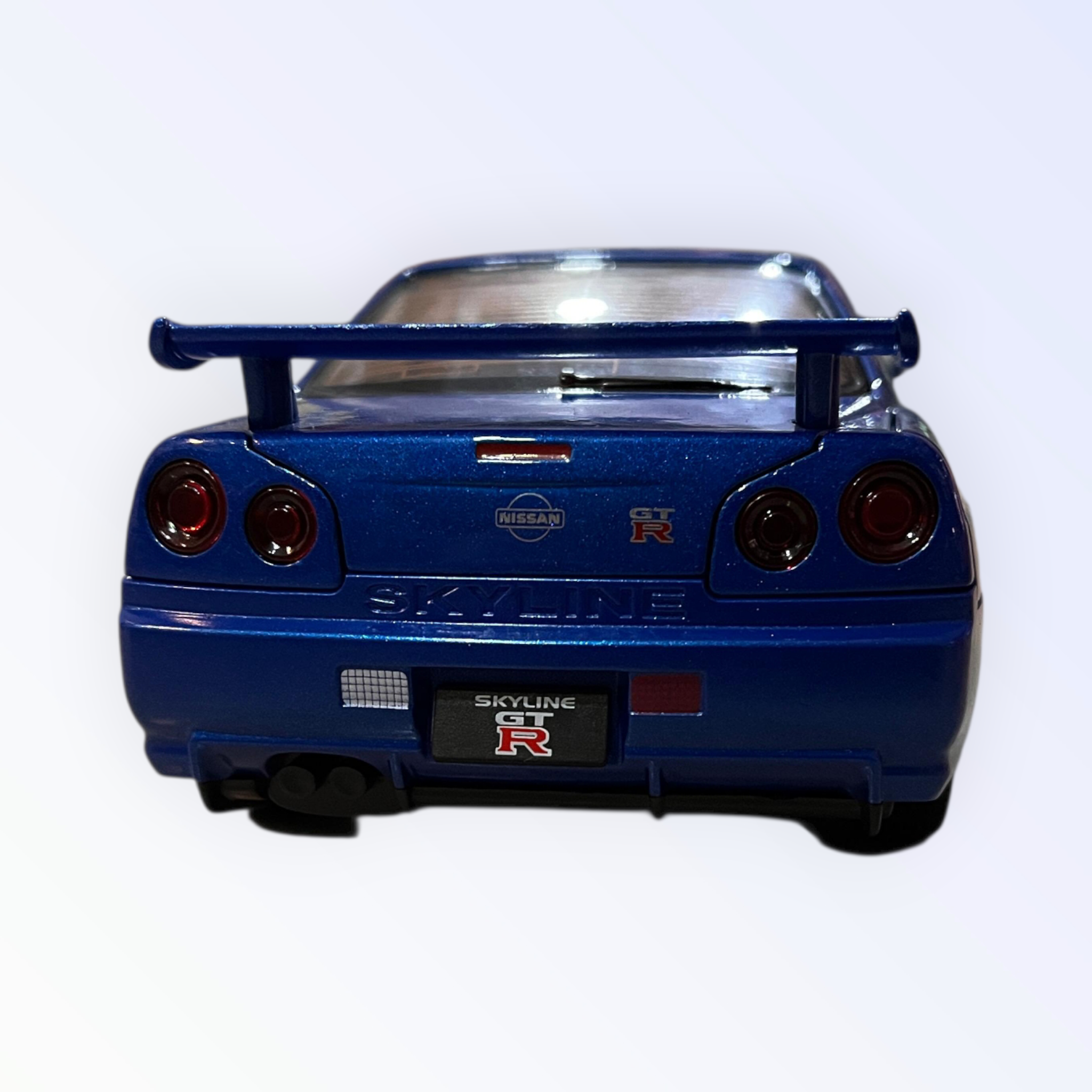 NISSAN GTR R34 SKYLINE 1:22 SCALE DIE CAST METAL CAR